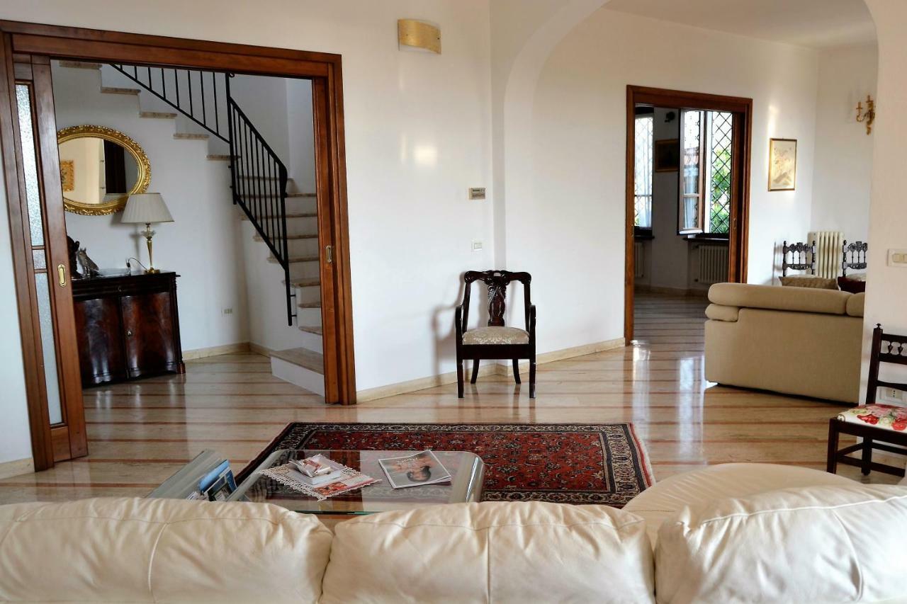 Villa Beatrice Lonato Exteriér fotografie